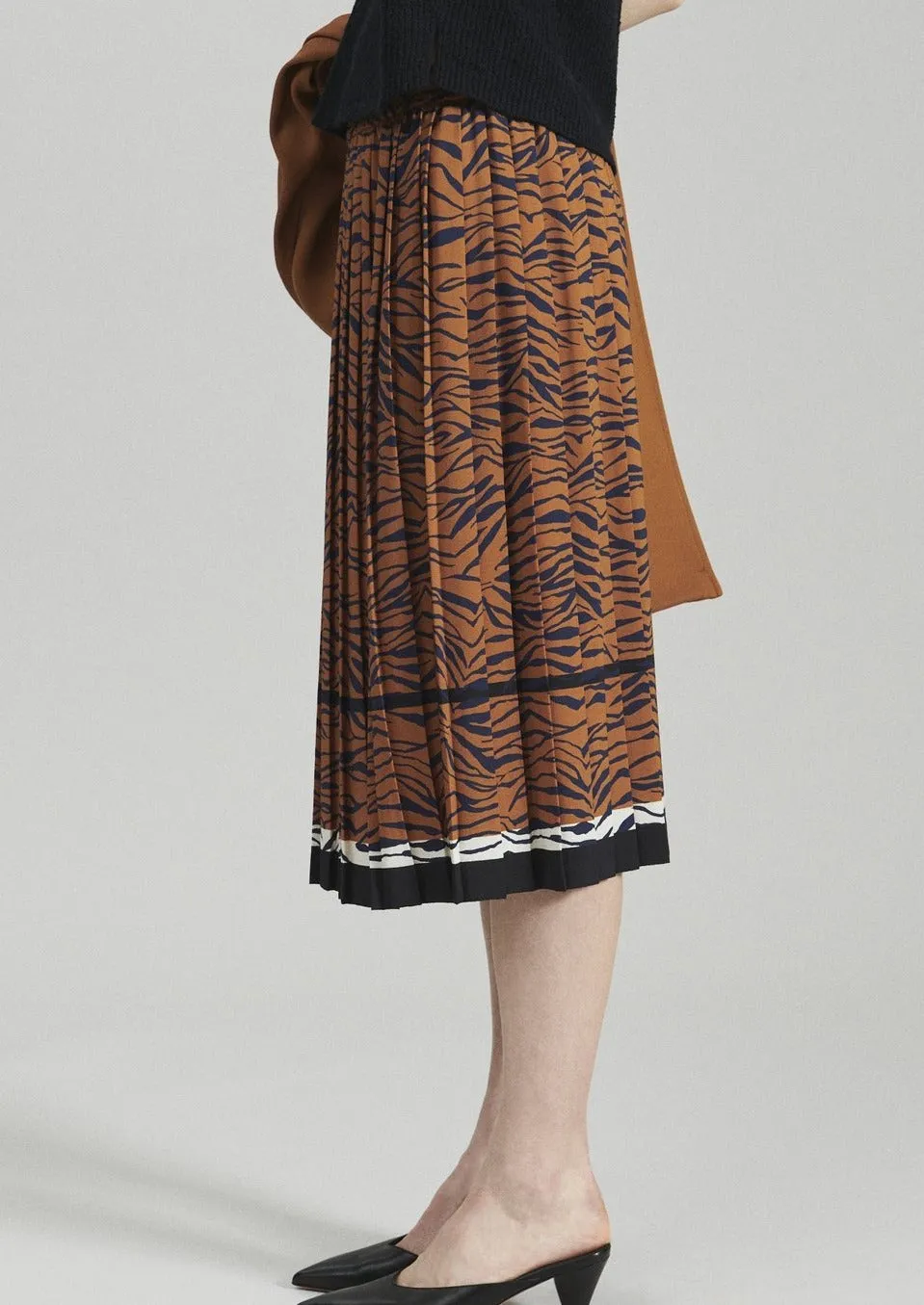 Pluto Skirt, Tobacco