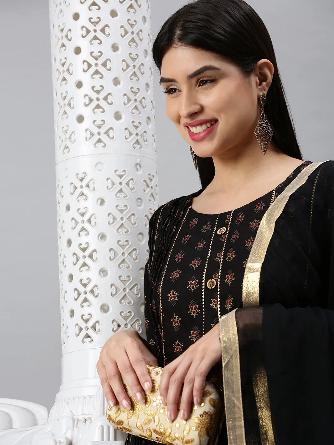 Women Straight Black Printed Kurta and Trousers